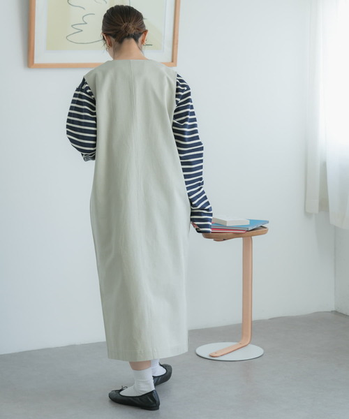 FORK&SPOON(フォークアンドスプーン)の「FORK&SPOON スリットネックワンピース(ワンピース・レディース・ネイビー/ベージュ・2/1)」の5枚目の写真