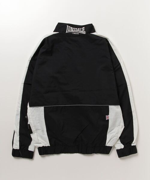 LONSDALE(ロンズデール)の「LONSDALE 裏メッシュ ナイロン ワッシャー ジャンパー ボリュームスリーブ トラックジャケット(ナイロンジャケット・メンズ・グレー/オフホワイト/ブラック・M/L/LL)」の7枚目の写真