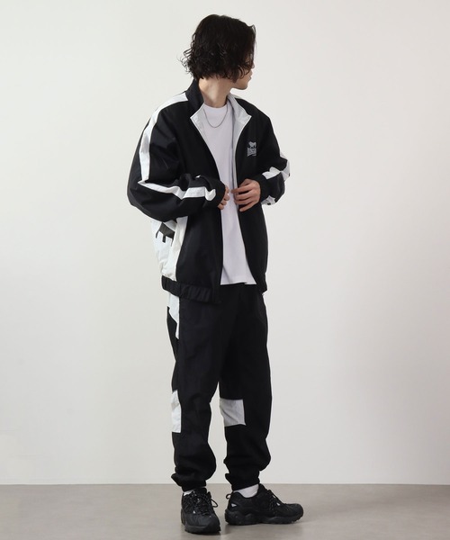 LONSDALE(ロンズデール)の「LONSDALE 裏メッシュ ナイロン ワッシャー ジャンパー ボリュームスリーブ トラックジャケット(ナイロンジャケット・メンズ・グレー/オフホワイト/ブラック・M/L/LL)」の18枚目の写真