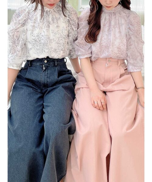 dazzlin（ダズリン）の「トーンフラワーギャザーブラウス（シャツ/ブラウス・レディース・オフホワイト/パープル/ピンク/チャコールグレー・FREE）」の7枚目の写真