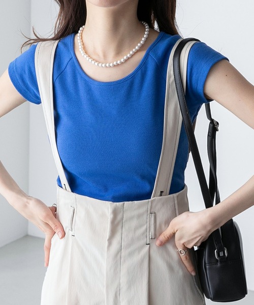 BONLECILL（ボンルシール）の「カップ付き テレコリブ半袖バレエネックTシャツ（Tシャツ/カットソー・レディース・オレンジ/レッド/ライトグリーン/ブラック×ホワイト/ブラック/オフホワイト/ブルー/チャコールグレー/ネイビー系1/ピンク・FREE）」の8枚目の写真