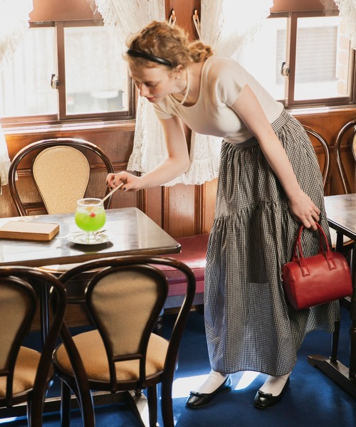 BONLECILL（ボンルシール）の「カップ付き テレコリブ半袖バレエネックTシャツ（Tシャツ/カットソー・レディース・オレンジ/レッド/ライトグリーン/ブラック×ホワイト/ブラック/オフホワイト/ブルー/チャコールグレー/ネイビー系1/ピンク・FREE）」の20枚目の写真