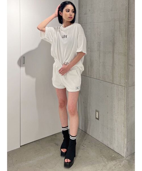 GYDA（ジェイダ）の「GYDAシリコンパッチスウェットショートパンツ（スウェットパンツ・レディース・グレー/オフホワイト・FREE）」の14枚目の写真