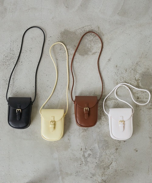 forksy.（フォルクシー）の「【forksy.】ベルト付きミニショルダーバック（ショルダーバッグ・レディース・ブラウン/ブラック/イエロー/ホワイト・FREE）」の3枚目の写真