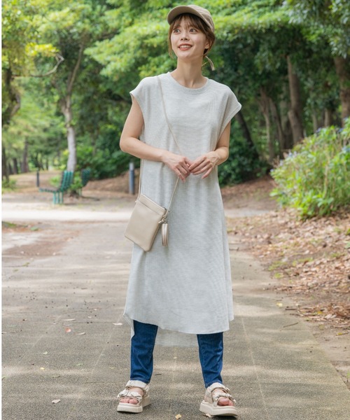 Mac-House(マックハウス)の「UNDERWRAPS アンダーラップス ワッフルロングTシャツワンピース(ワンピース・レディース・ミント/ライトグレー/グレイッシュベージュ/ブラック・フリー)」の1枚目の写真