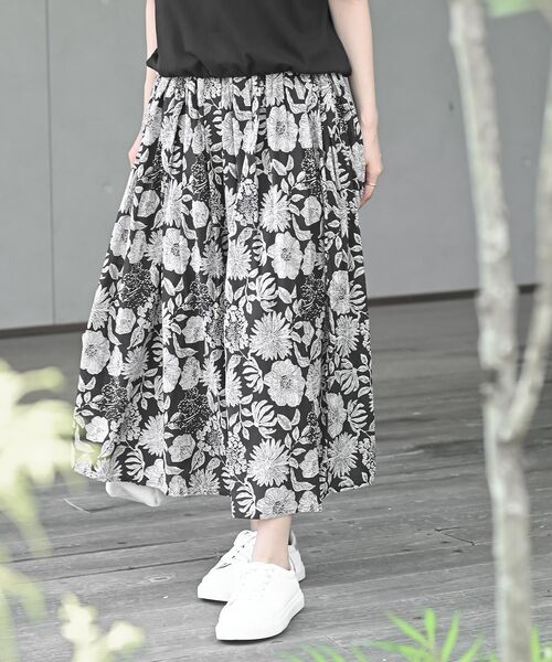 rps（アールピーエス）の「コットンボイルギャザースカート（スカート・レディース・ブラック系その他2/ブラック系その他3/ブルー/グリーン/ライトグリーン/ベージュ系その他/カーキ/ピンク/パープル/チャコールグレー/ネイビー/ブラック/グレー/アイボリー/ブルー系その他2・フリー）」の3枚目の写真