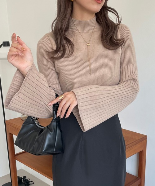 JUNOAH（ジュノア）の「フレアスリーブビスチェニット（ニット/セーター・レディース・グレイッシュベージュ/ブラック/アイボリー/チャコール/ライトグレー・FREE/MEDIUM/LARGE）」の5枚目の写真