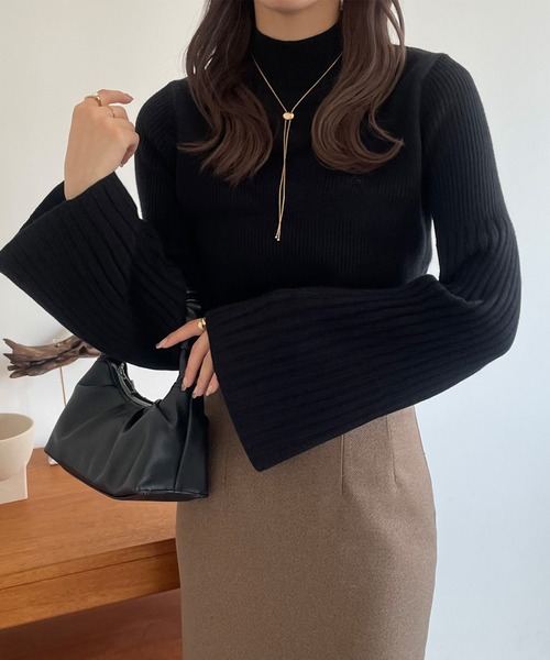 JUNOAH（ジュノア）の「フレアスリーブビスチェニット（ニット/セーター・レディース・グレイッシュベージュ/ブラック/アイボリー/チャコール/ライトグレー・FREE/MEDIUM/LARGE）」の14枚目の写真