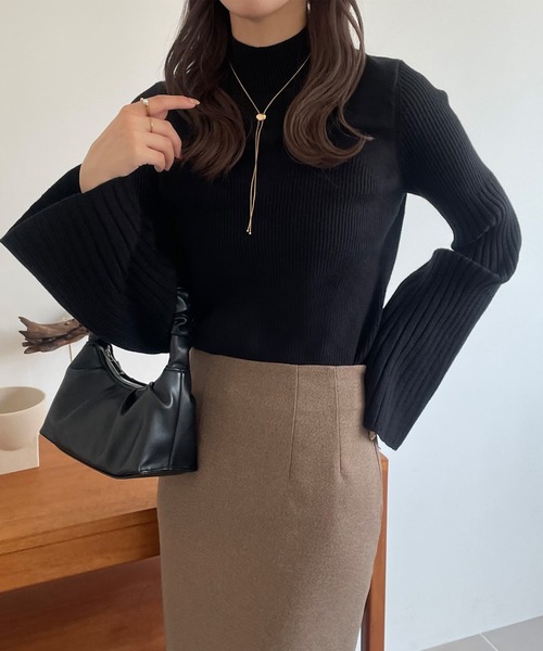 JUNOAH（ジュノア）の「フレアスリーブビスチェニット（ニット/セーター・レディース・グレイッシュベージュ/ブラック/アイボリー/チャコール/ライトグレー・FREE/MEDIUM/LARGE）」の16枚目の写真