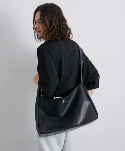 JUNRED（ジュンレッド）の「リボンショルダービッグバッグ（ショルダーバッグ・メンズ・ブラック/ネイビー・FREE）」の17枚目の写真