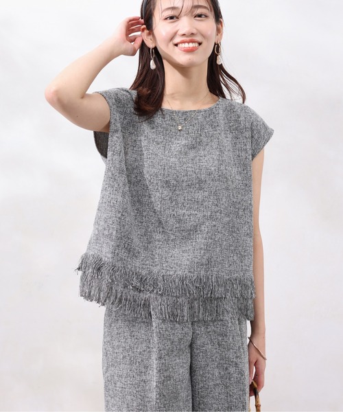 Chez toi(シェトワ)の「ツイードフレンチスリーブブラウス(シャツ/ブラウス・レディース・ブラック/ネイビー/オフホワイト/イエロー・FREE)」の5枚目の写真