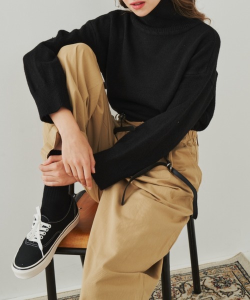 EDIT Gris（エディットグリ）の「オーバーサイズタートルネックニット（ニット/セーター・レディース・グリーン/レッド/オレンジ/ブラック・FREE）」の2枚目の写真