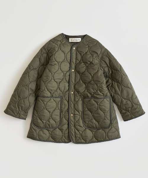 THE SHINZONE(ザ シンゾーン)の「SHORT QUILTING COAT(ノーカラーコート・レディース・ホワイト/カーキ・FREE)」の2枚目の写真