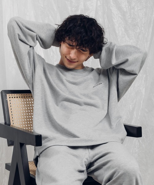MUHET(ミュエータ)の「【SET UP可能】ロゴスウェット(スウェット・レディース・ネイビー/杢グレー/ブラック・X-LARGE/MEDIUM)」の1枚目の写真