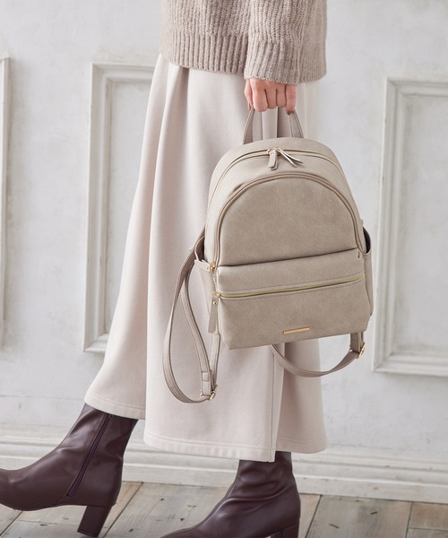 Honeys（ハニーズ）の「多ポケットミニリュック（バックパック/リュック・レディース・ブラック/グレイッシュベージュ/ブルー/ブラック系その他/アイボリー・FREE）」の4枚目の写真