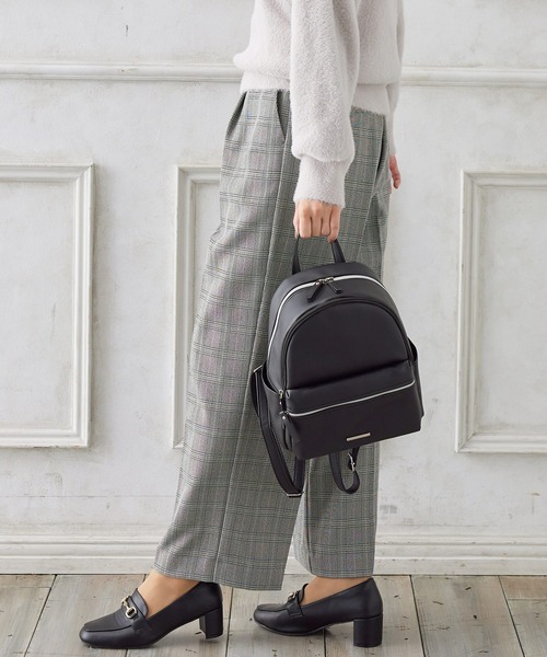 Honeys（ハニーズ）の「多ポケットミニリュック（バックパック/リュック・レディース・ブラック/グレイッシュベージュ/ブルー/ブラック系その他/アイボリー・FREE）」の8枚目の写真