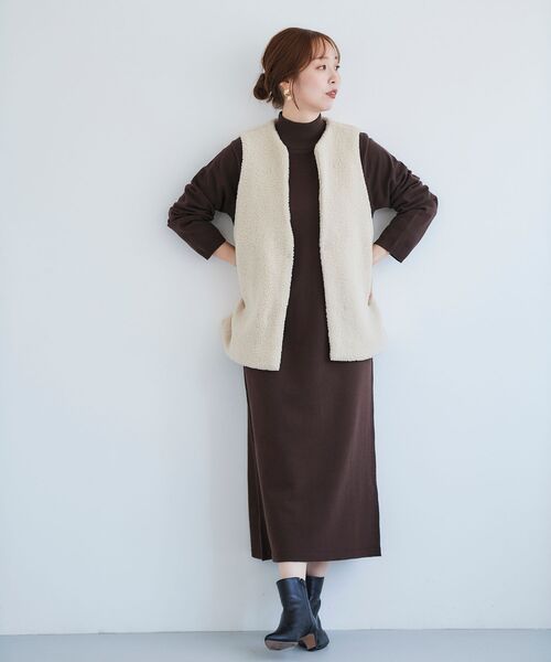 le.coeur blanc(ルクールブラン)の「ボアベスト&ニットワンピースSET(ワンピース・レディース・ブラウン/ブラック・38)」の8枚目の写真