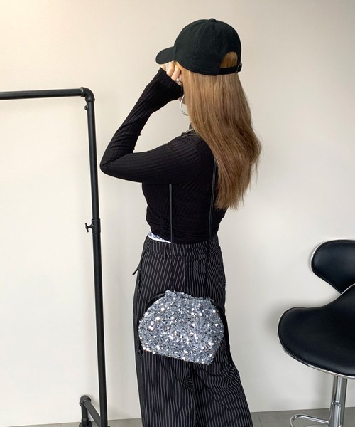 non-hedge(ノンヘッジ)の「スパンコール巾着ショルダーバッグ(ショルダーバッグ・レディース・シルバー/ブラック/ホワイト・FREE)」の14枚目の写真