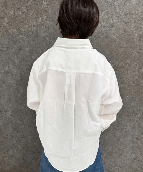 THE CASUAL(カジュアル)の「無地レギュラー バンドカラー オーバーシャツ(シャツ/ブラウス・キッズ・オフホワイト/グレー系/ネイビー系/ホワイト系/グレー系2/カーキ/チャコール/ベージュ/カーキ系/サックスブルー系1/グレー系1/ベージュ系/ネイビー系1/サックスブルー系・110cm/120cm/130cm/140cm/150cm/160cm)」の17枚目の写真