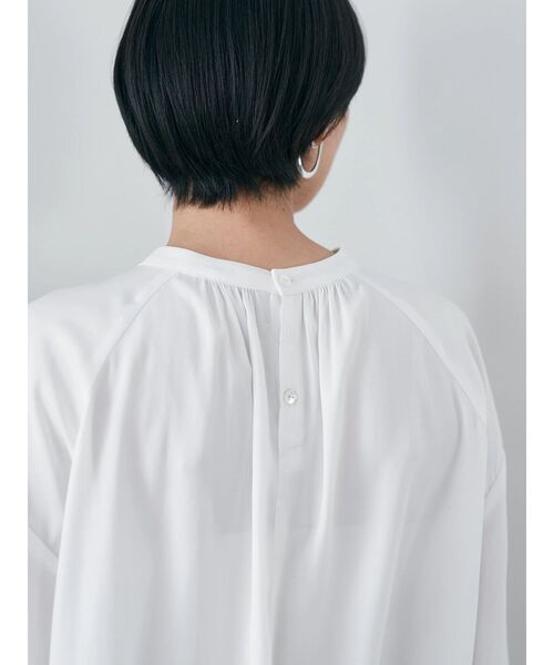 YECCA VECCA（イェッカヴェッカ）の「ギャザーブラウス（シャツ/ブラウス・レディース・ピンク/ホワイト/チャコールグレー・FREE）」の11枚目の写真