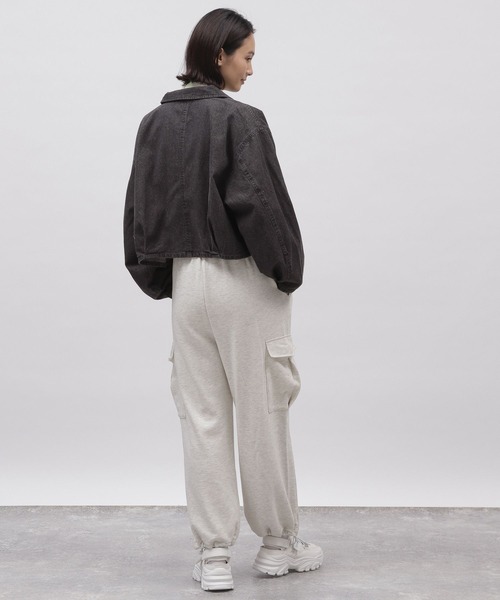 LAKOLE(ラコレ)の「デニムショートブルゾン / 102229(デニムジャケット・レディース・ライトブルー/ブルー/グレー・MEDIUM/SMALL)」の18枚目の写真