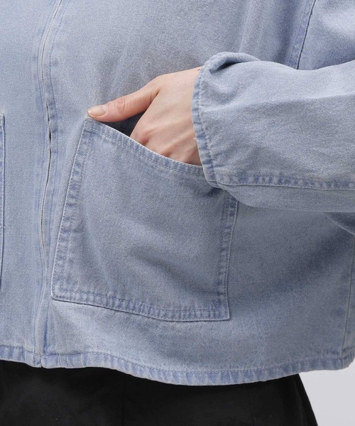 LAKOLE(ラコレ)の「デニムショートブルゾン / 102229(デニムジャケット・レディース・ライトブルー/ブルー/グレー・MEDIUM/SMALL)」の5枚目の写真