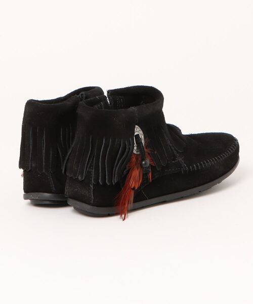 Minnetonka(ミネトンカ)の「● MINNETONKA●ブーティー サイドジップ ブーツ CONCHO FEATHER SIDE ZIP BOOT レディース(ブーツ・レディース・ライトベージュ/ブラウン/ブラック・22cm/22.5cm/21.5㎝)」の4枚目の写真