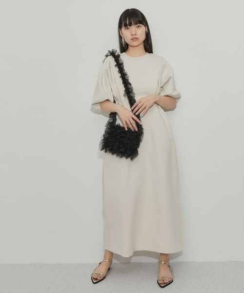 ADAM ET ROPE'(アダムエロペ)の「【サステナブル】サイドベルトダンボールワンピース(ワンピース・レディース・ブラック/グレー/キナリ・FREE)」の6枚目の写真