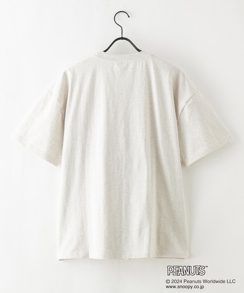 PEANUTS（ピーナッツ）の「【PEANUTS /ピーナッツ】オリジナルデザインTシャツ スヌーピー オラフ　ベル　ドロップショルダー ビッグシルエット　ユニセックス（Tシャツ/カットソー・メンズ・ホワイト系その他2/ベージュ系その他/ピンク系その他2/ブルー系その他・X-LARGE/LARGE/SMALL/MEDIUM）」の20枚目の写真