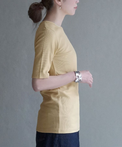 apartment department(アパートメントデパートメント)の「クルーネック 5分袖リブカットソー(Tシャツ/カットソー・レディース・ホワイト/ライトイエロー/チャコール/ライトカーキ・M)」の19枚目の写真