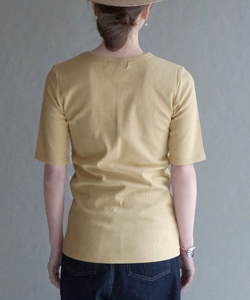 apartment department(アパートメントデパートメント)の「クルーネック 5分袖リブカットソー(Tシャツ/カットソー・レディース・ホワイト/ライトイエロー/チャコール/ライトカーキ・M)」の20枚目の写真