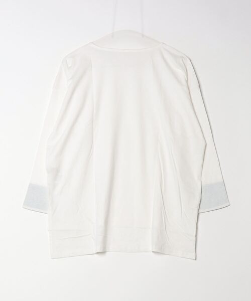 atONE(アットワン)の「atONE 袖口裏タンガリーロングTシャツ(Tシャツ/カットソー・レディース・カーキ/ブラック/ベージュ/オフホワイト・LL~3L/4L~5L/M-L)」の5枚目の写真