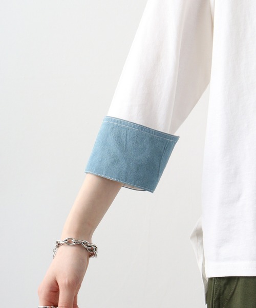 atONE(アットワン)の「atONE 袖口裏タンガリーロングTシャツ(Tシャツ/カットソー・レディース・カーキ/ブラック/ベージュ/オフホワイト・LL~3L/4L~5L/M-L)」の16枚目の写真