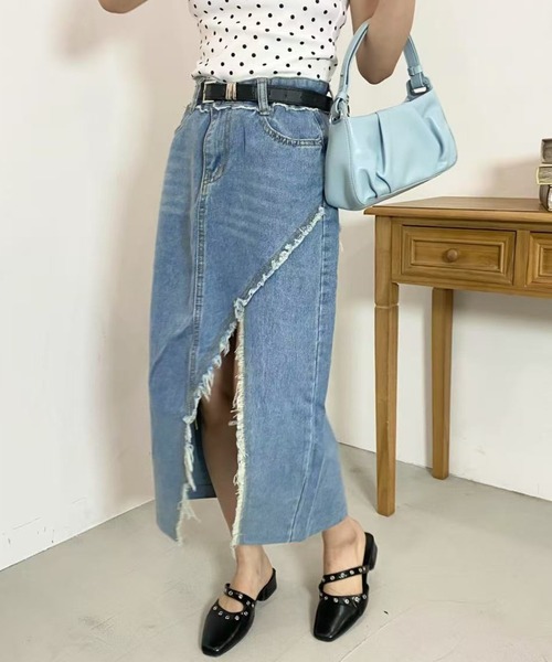 mebole(メボレ)の「slitデニムロングスカート(デニムスカート・レディース・ブルー・MEDIUM/LARGE)」の22枚目の写真
