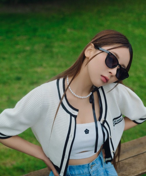 LILY BROWN(リリーブラウン)の「【LILY BROWN×MARY QUANT】クロップドニットカーディガン(カーディガン/ボレロ・レディース・その他/ホワイト/ネイビー/ピンク・FREE)」の5枚目の写真