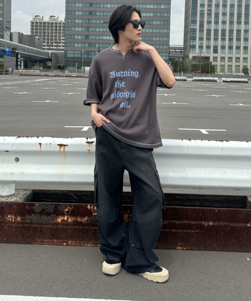 sedacle（セダクル）の「ステッチキーネックワッフルTシャツ（Tシャツ/カットソー・メンズ・マスタード/レッド/アイボリー/チャコールグレー/グレー・SMALL/MEDIUM/LARGE）」の18枚目の写真
