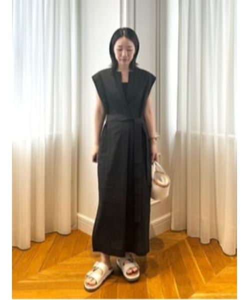 美品✨ アルアバイル スラブリネン フレンチスリーブ ワンピース 2 ブラック 美品✨ アルアバイル スラブリネン フレンチスリーブ ワンピース