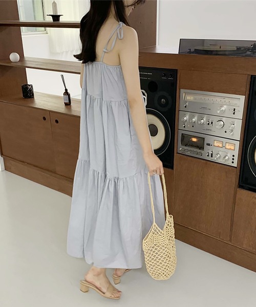 Doula Doula(ドゥーラドゥーラ)の「ティアードギャザーキャミワンピース(ワンピース・レディース・グレー/ブラック/イエロー・FREE)」の17枚目の写真