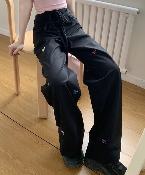 Vipoa（ヴィポア）の「little ribbon ワイドパンツ（その他パンツ・レディース・ブラック/ベージュ・MEDIUM/LARGE）」の16枚目の写真