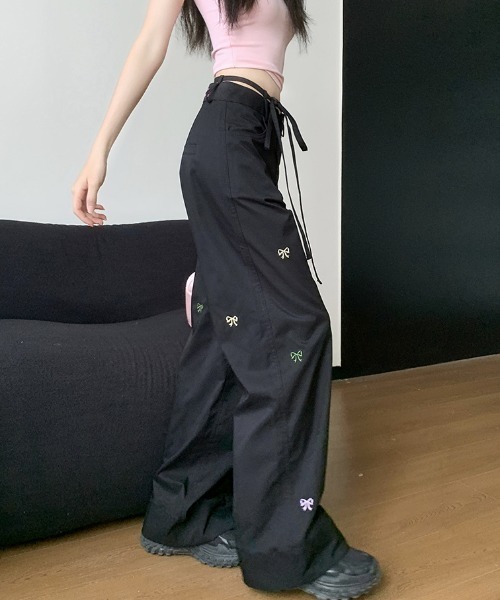 Vipoa（ヴィポア）の「little ribbon ワイドパンツ（その他パンツ・レディース・ブラック/ベージュ・MEDIUM/LARGE）」の9枚目の写真