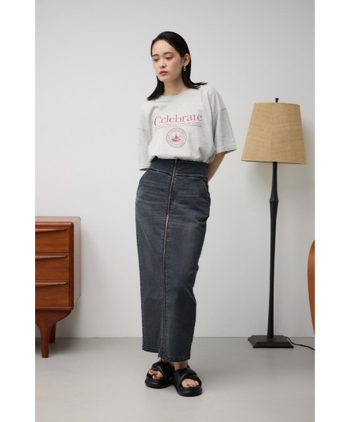 AZUL by moussy(アズールバイマウジー)の「カレッジプリントビッグTシャツ(Tシャツ/カットソー・レディース・オフホワイト/チャコールグレー/グリーン/ライトグレー・FREE)」の16枚目の写真
