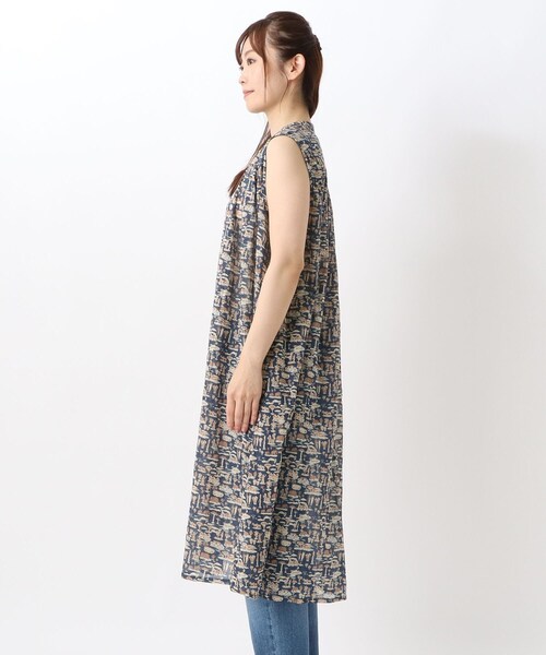 one'sterrace（ワンズテラス）の「リゾート サバンナ柄ワンピース（ワンピース・レディース・アイボリー系8/グレー系4/ネイビー系5・02）」の5枚目の写真