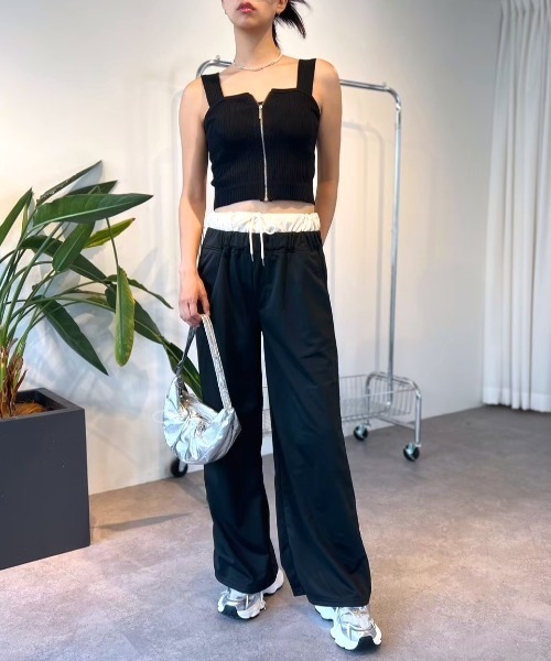 Solace（ソレイス）の「ダブルウエストストレートパンツ（スラックス・レディース・ブラック・FREE）」の13枚目の写真