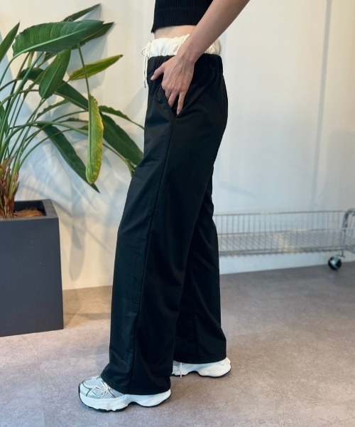 Solace（ソレイス）の「ダブルウエストストレートパンツ（スラックス・レディース・ブラック・FREE）」の11枚目の写真