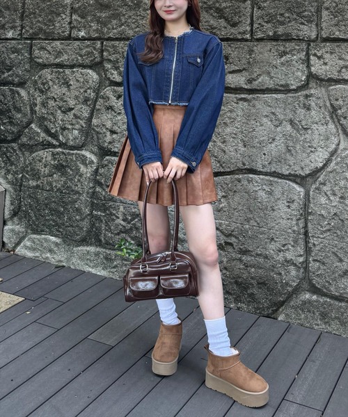 clear（クリア）の「フリンジデニムジャケット [ヴィンテージライク スタイルアップ]≪再入荷≫（デニムジャケット・レディース・インディゴブルー/ブラック・F）」の19枚目の写真