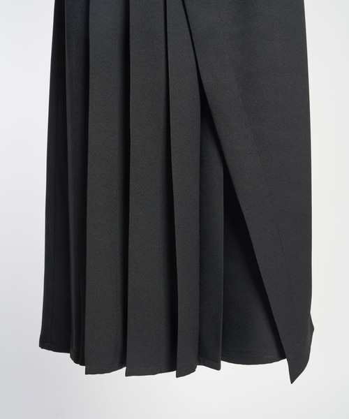 gomme（ゴム）の「ウォームＰツイル　Ｒタックパンツ（その他パンツ・レディース・ブラック/ブルー・MEDIUM）」の18枚目の写真