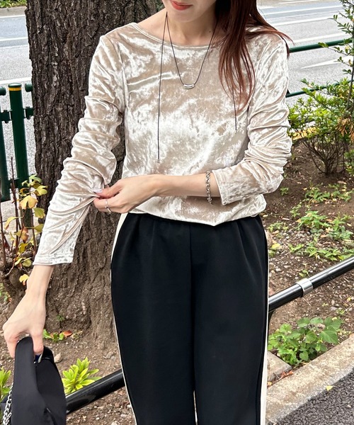 ISOOK(アイスー)の「【ISOOK / アイスー】前後2wayベロアトップス / クラッシュベロア ロングスリーブ ZOZOTOWN限定(Tシャツ/カットソー・レディース・ブラック/ベージュ・FREE)」の14枚目の写真