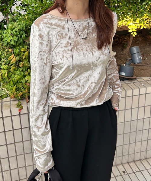 ISOOK(アイスー)の「【ISOOK / アイスー】前後2wayベロアトップス / クラッシュベロア ロングスリーブ ZOZOTOWN限定(Tシャツ/カットソー・レディース・ブラック/ベージュ・FREE)」の16枚目の写真