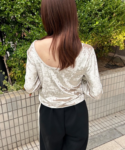ISOOK(アイスー)の「【ISOOK / アイスー】前後2wayベロアトップス / クラッシュベロア ロングスリーブ ZOZOTOWN限定(Tシャツ/カットソー・レディース・ブラック/ベージュ・FREE)」の8枚目の写真