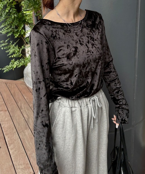 ISOOK(アイスー)の「【ISOOK / アイスー】前後2wayベロアトップス / クラッシュベロア ロングスリーブ ZOZOTOWN限定(Tシャツ/カットソー・レディース・ブラック/ベージュ・FREE)」の10枚目の写真